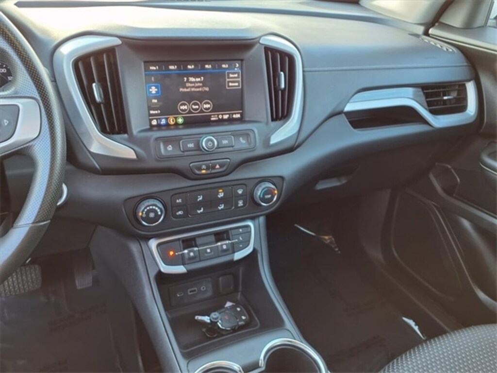Used 2024 GMC Terrain SLE SUV