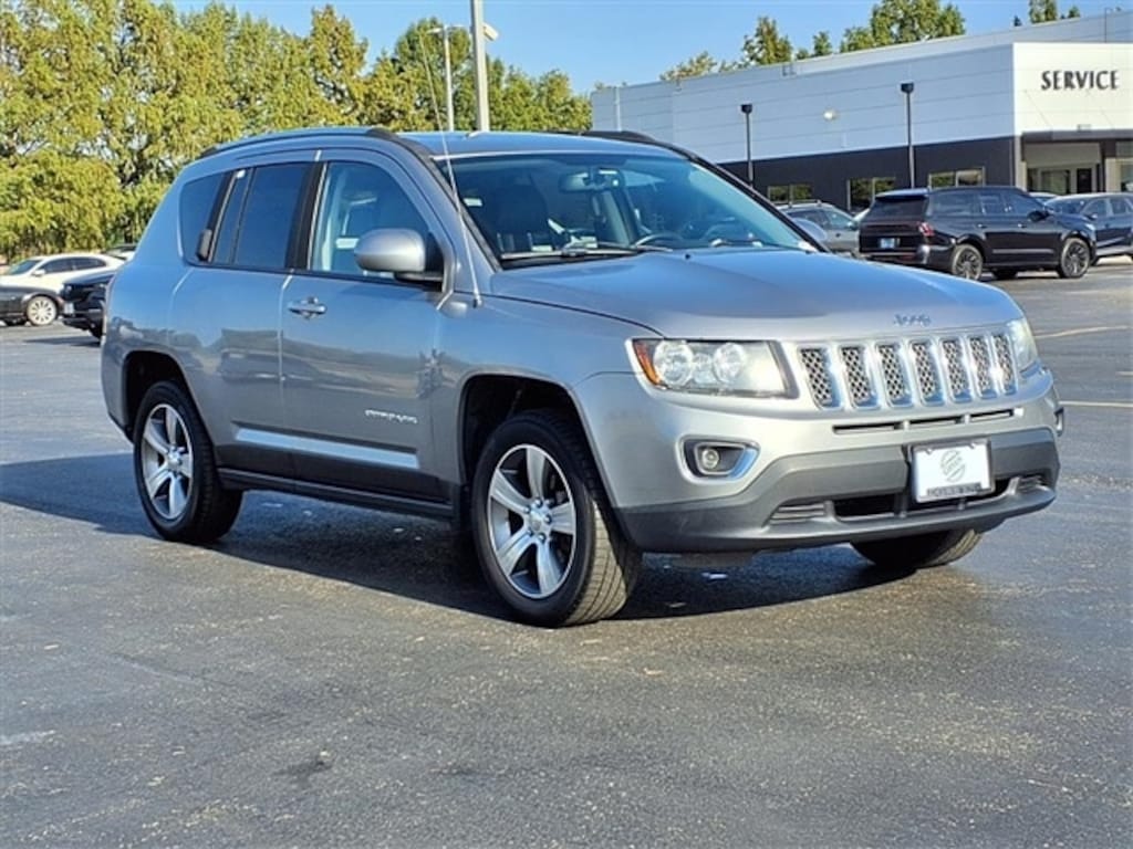 Used 2016 Jeep Compass Latitude SUV
