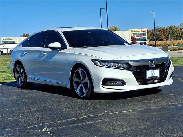 2020 Honda Accord Touring's photo