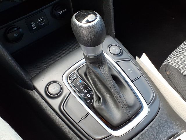 2021 Hyundai Kona SE - Photo 11