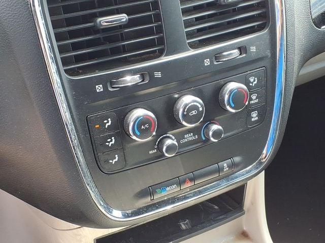 2017 Dodge Grand Caravan SXT - Photo 10