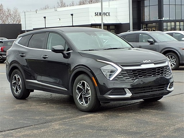 2024 Kia Sportage LX's photo