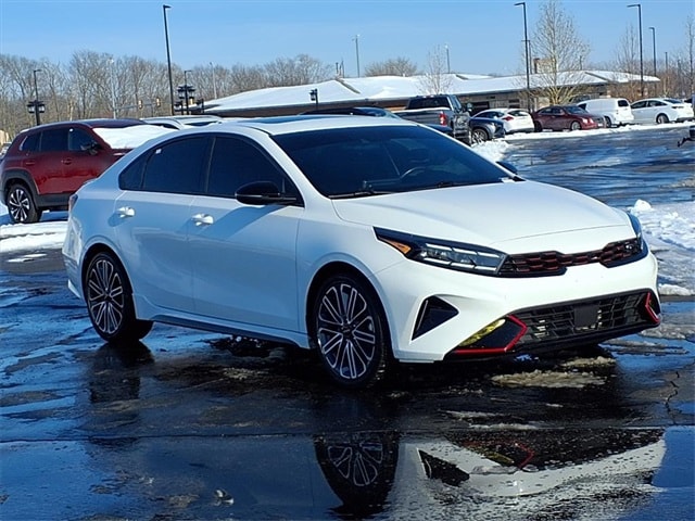 2024 Kia Forte GT's photo