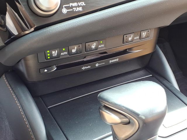 2022 Lexus ES 350 - Photo 14