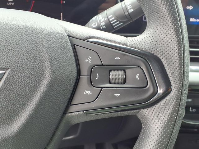 2025 Chevrolet Trax LT - Photo 13