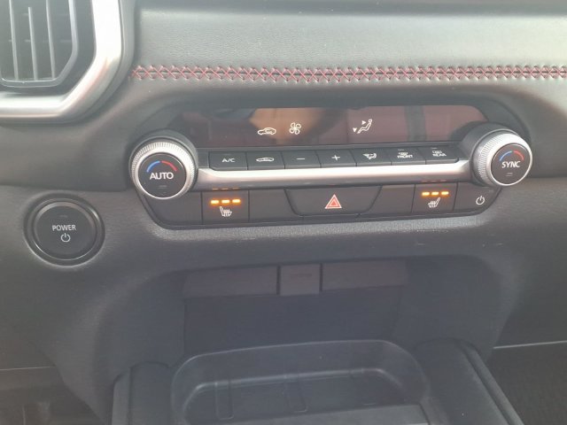 2025 Mazda CX-50 Premium - Photo 13