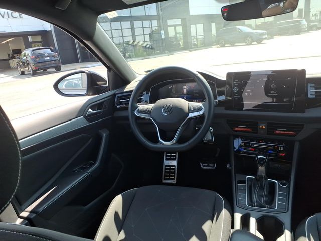 2026 Volkswagen Jetta Sport - Photo 9