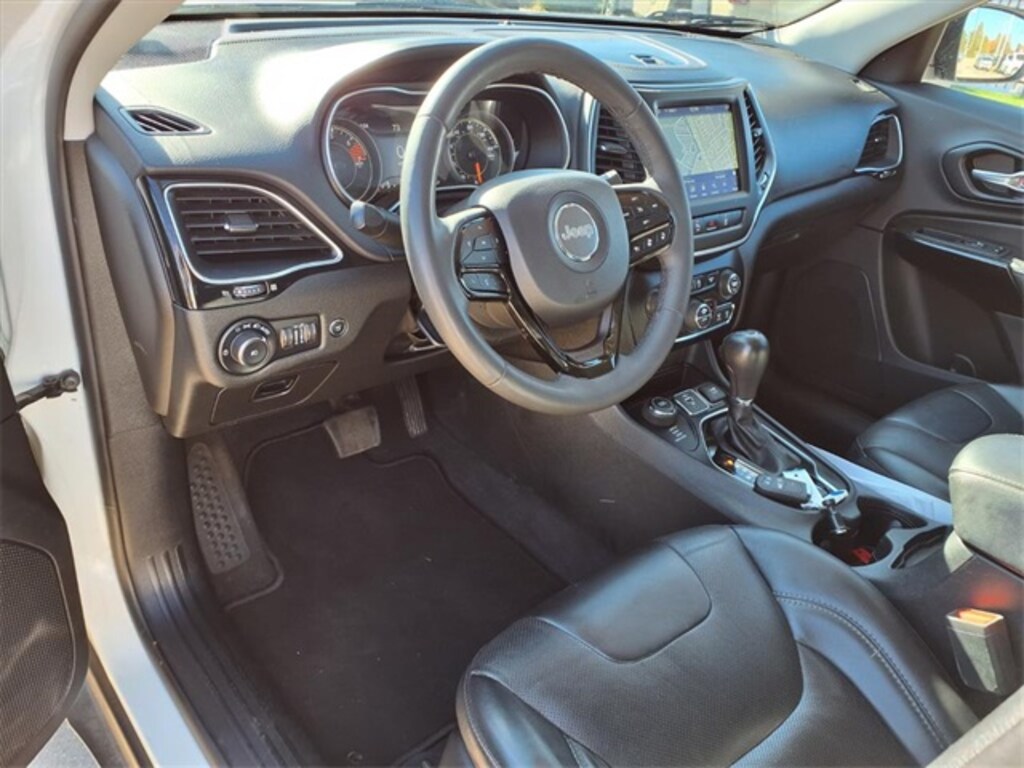 Used 2023 Jeep Cherokee Altitude Lux SUV