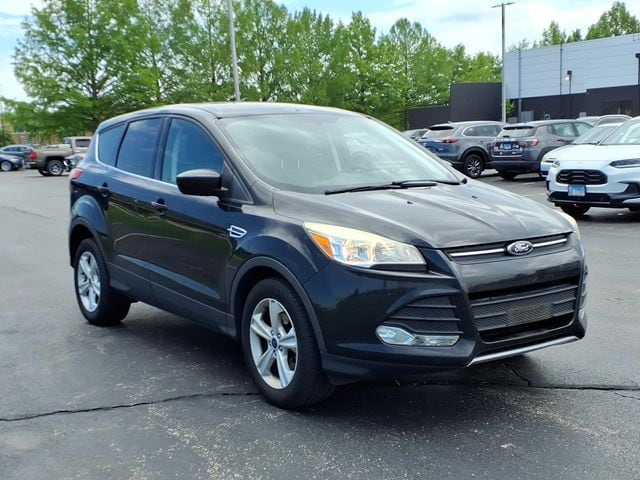 2015 Ford Escape SE's photo