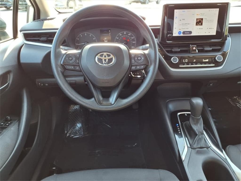 Used 2024 Toyota Corolla LE Sedan