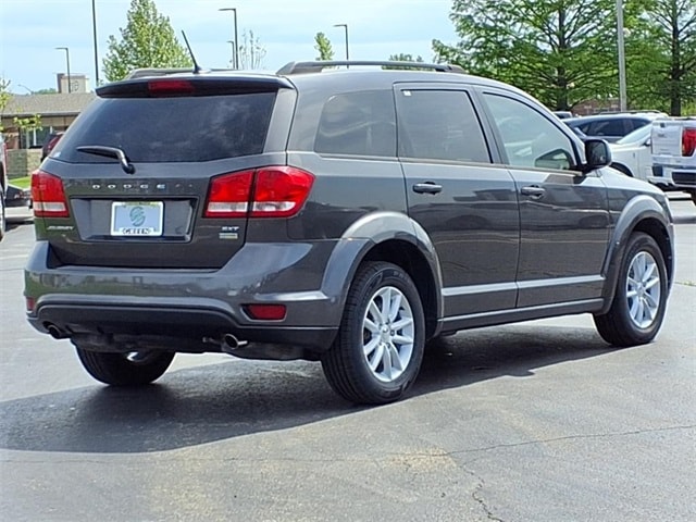 Used 2017 Dodge Journey SXT with VIN 3C4PDCBG6HT526520 for sale in Springfield, IL