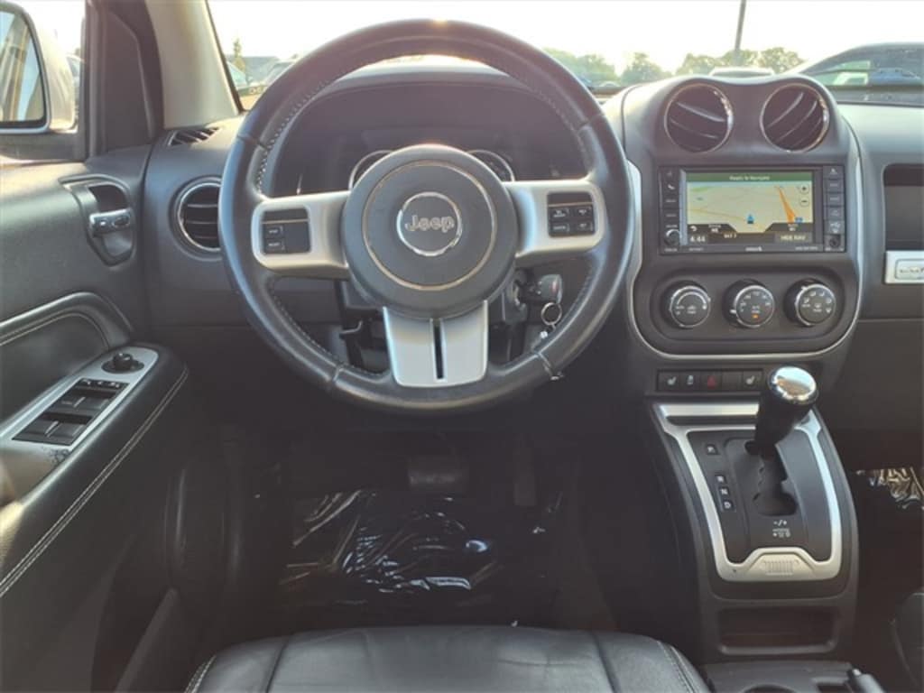 Used 2016 Jeep Compass Latitude 4x4 SUV