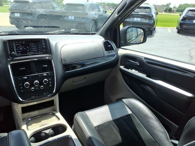 2017 Dodge Grand Caravan SXT - Photo 5
