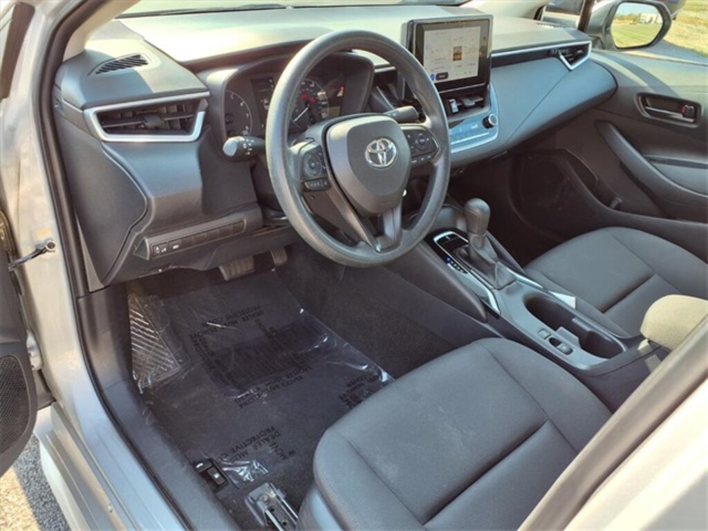 Used 2024 Toyota Corolla LE Sedan