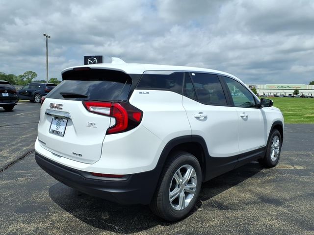 2024 GMC Terrain SLE - Photo 3