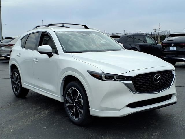 2025 Mazda CX-5 S Preferred package Auto AWD's photo