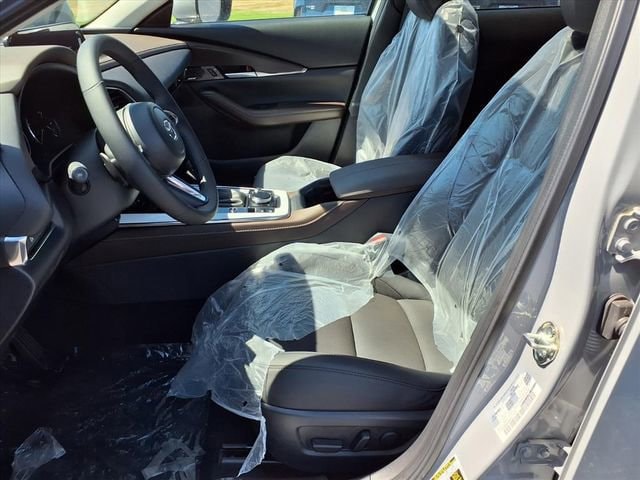 2025 Mazda CX-30 Premium - Photo 19