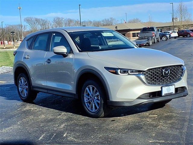 2025 Mazda CX-5 S's photo