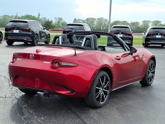 2026 Mazda MX-5 Miata Grand Touring - Photo 3