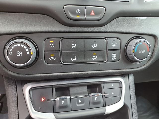 2024 GMC Terrain SLE - Photo 11