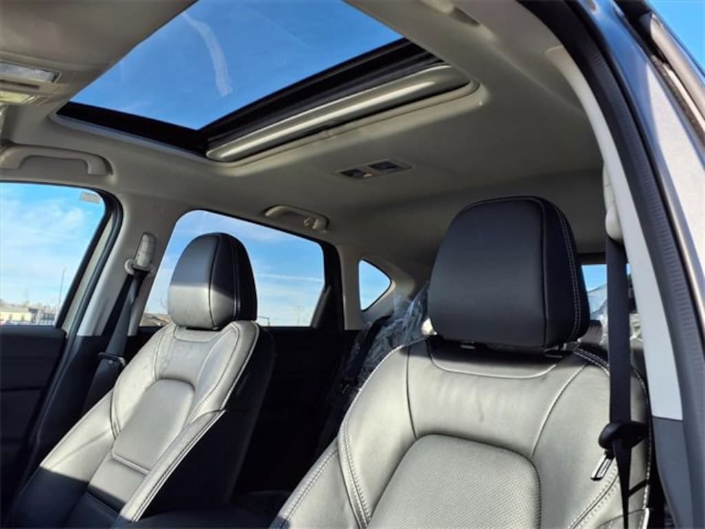 New 2025 Mazda CX-5 2.5 S Preferred AWD Sport Utility