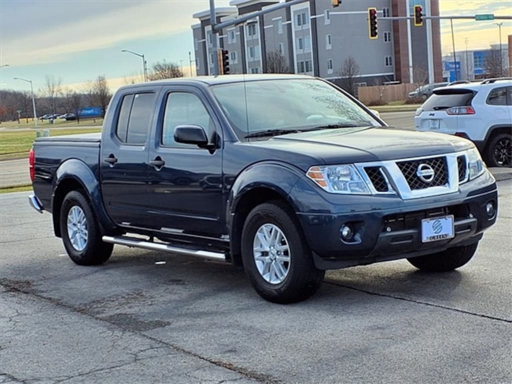 Used 2019 Nissan Frontier SV Truck Crew Cab