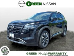 2026 Nissan Pathfinder Platinum SUV