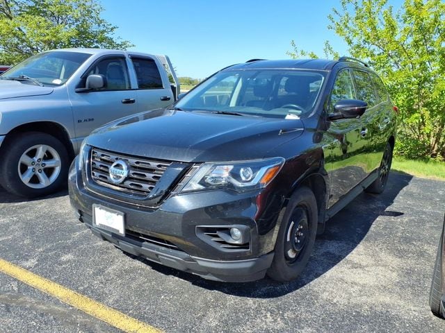 2018 Nissan Pathfinder SL 4WD's photo