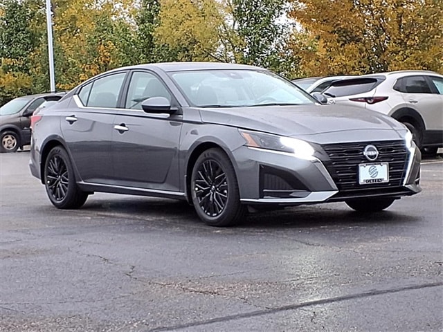 2025 Nissan Altima SV's photo