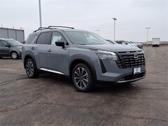 2026 Nissan Pathfinder Platinum SUV