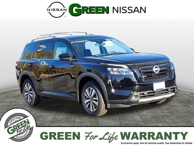 2025 Nissan Pathfinder SL's photo