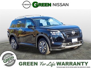 2025 Nissan Pathfinder SL SUV