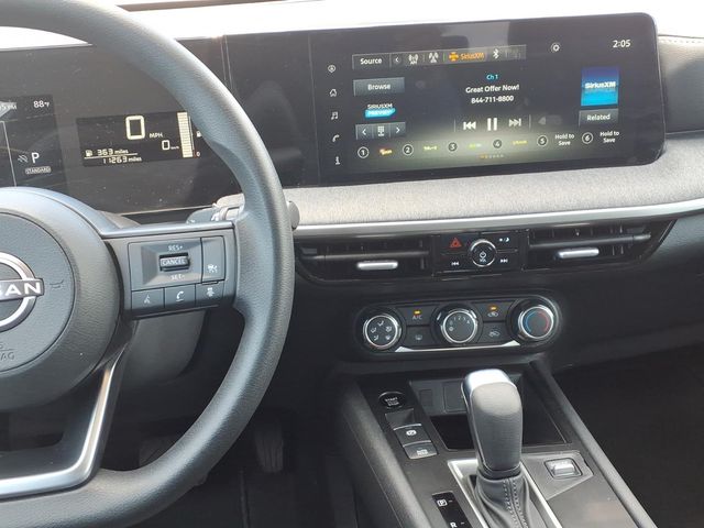 2025 Nissan Kicks SV - Photo 11