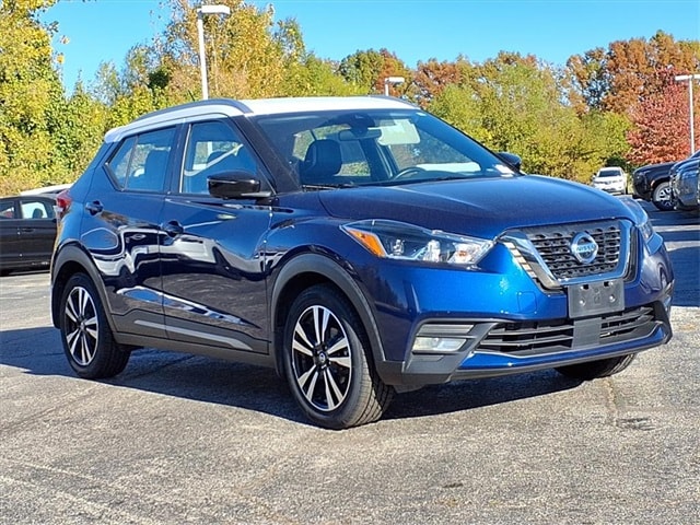 2020 Nissan Kicks SR
