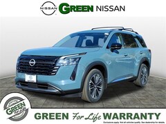 2026 Nissan Pathfinder Platinum SUV