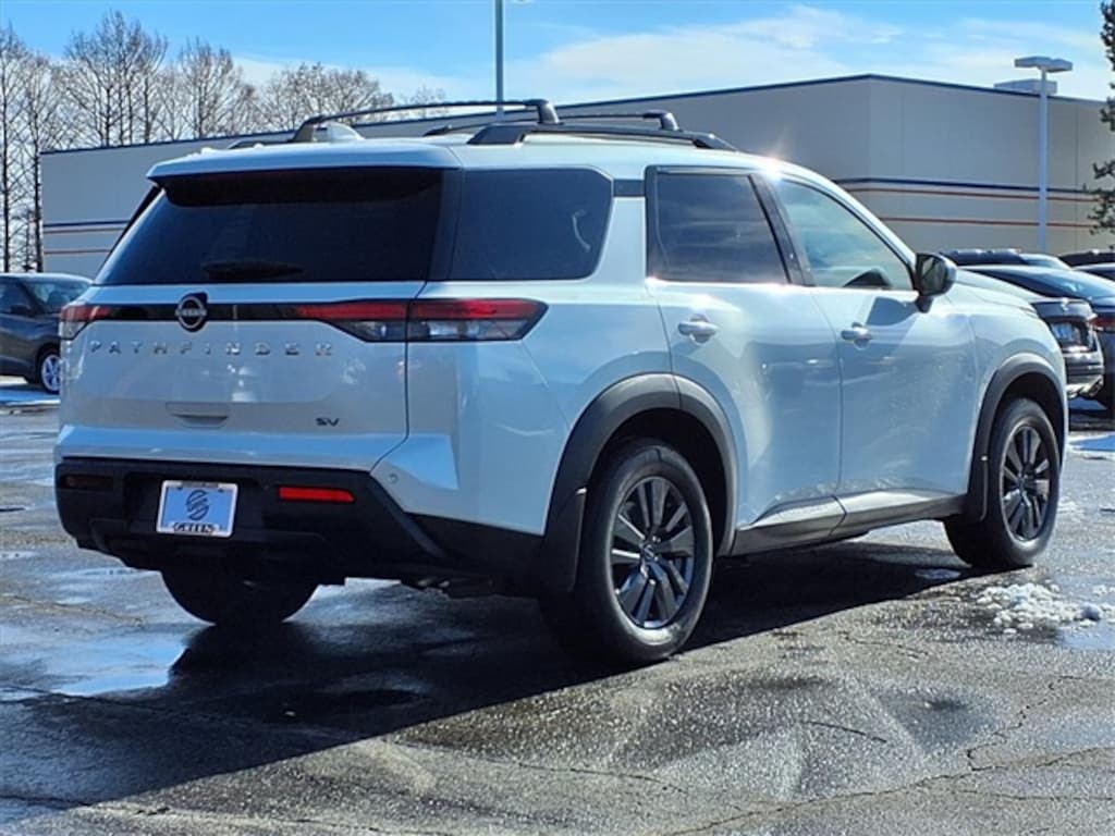 Used 2022 Nissan Pathfinder SV SUV