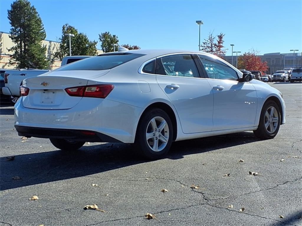 Used 2024 Chevrolet Malibu LT Sedan