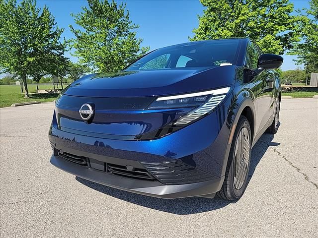 2026 Nissan Leaf S+'s photo