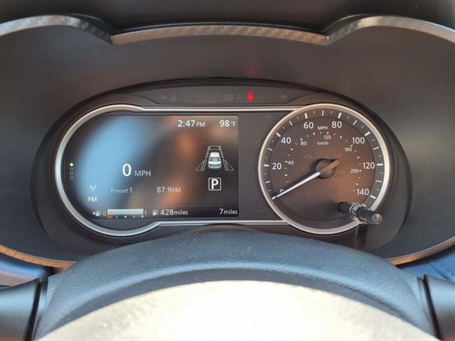 2025 Nissan Versa Sedan SV - Photo 15