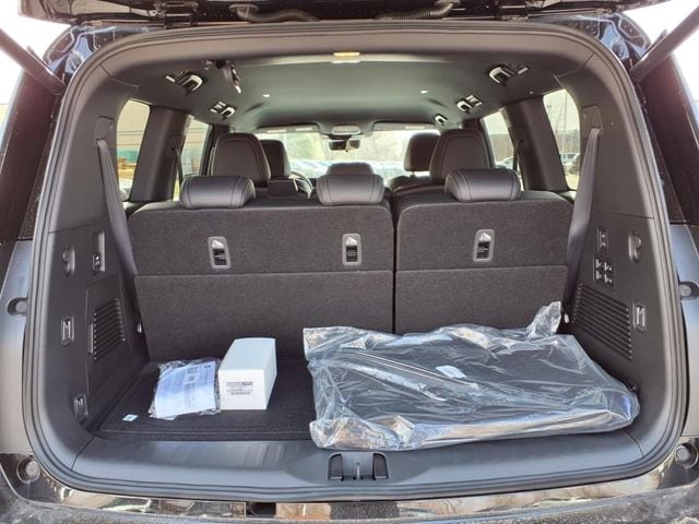 2025 Nissan Armada PRO-4X - Photo 23