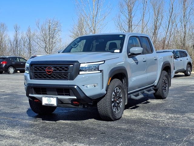 2024 Nissan Frontier PRO-4X Crew Cab 4X4's photo
