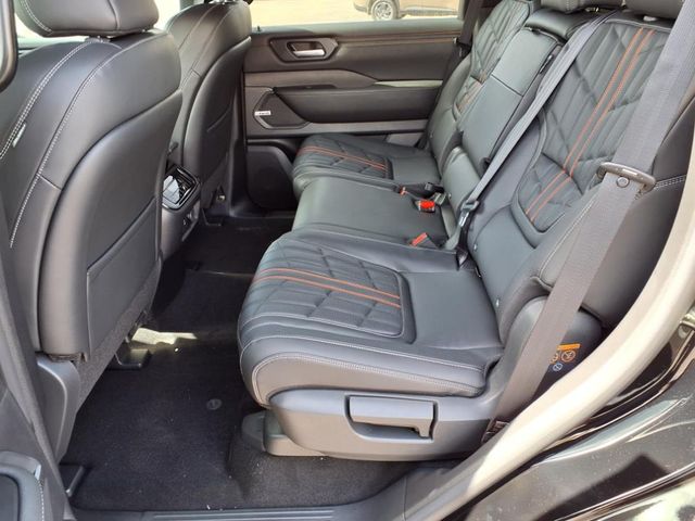 2025 Nissan Armada PRO-4X - Photo 21