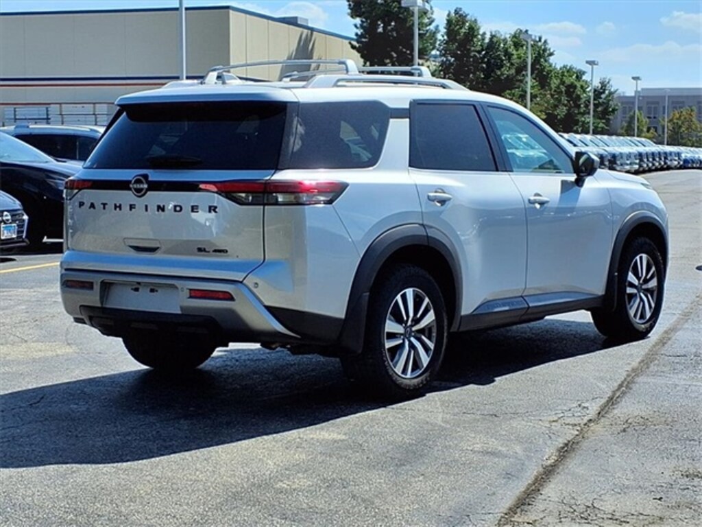 Used 2022 Nissan Pathfinder SL SUV