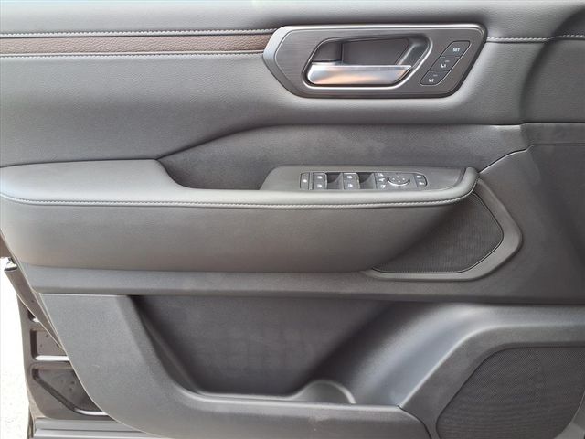2026 Nissan Armada SL - Photo 16
