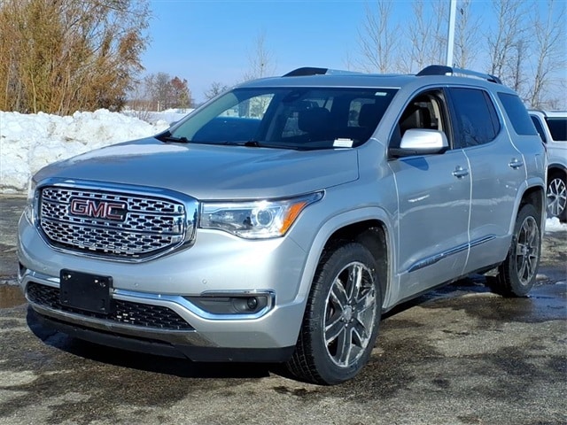 2019 GMC Acadia Denali's photo