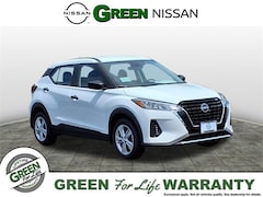 2025 Nissan Kicks Play S SUV