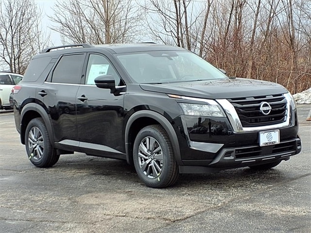 2025 Nissan Pathfinder SV's photo