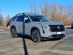 2026 Nissan Pathfinder Platinum SUV