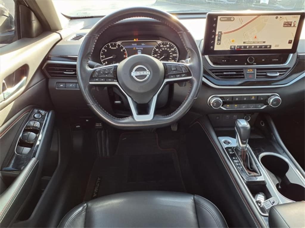 Used 2023 Nissan Altima 2.5 SR Sedan