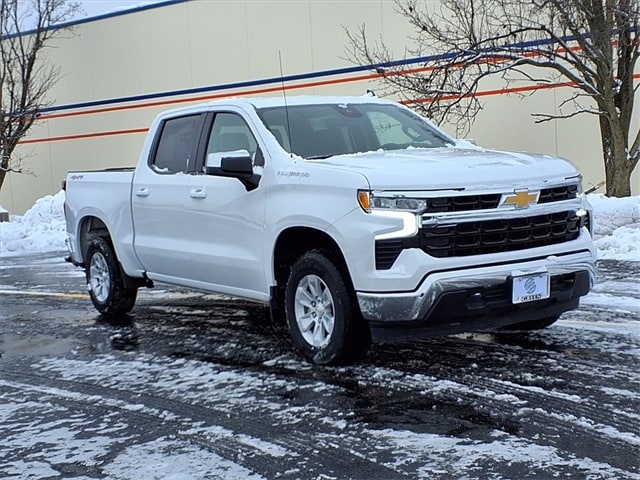 2025 Chevrolet Silverado 1500 LT's photo